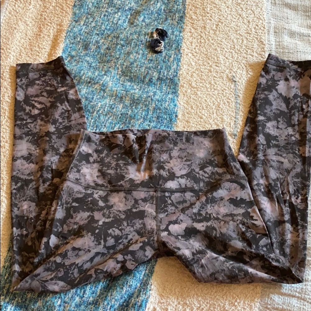 USED LULULEMON ALIGN 25” LEGGING